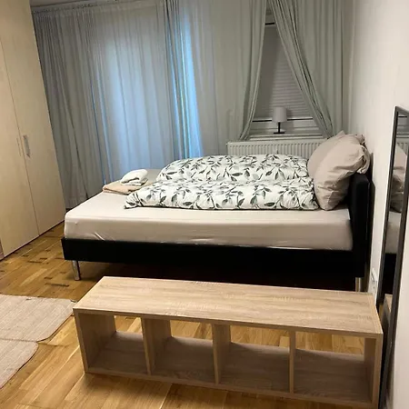 3-zimmer-wohnung Mit Terrasse In Zentraler Lage شقة *