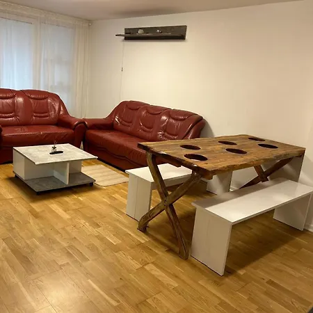 شقة 3-zimmer-wohnung Mit Terrasse In Zentraler Lage *