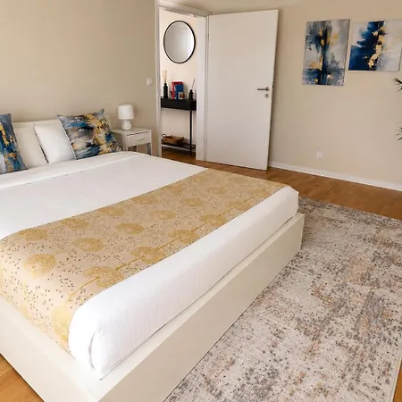 Apartment 3-zimmer-wohnung Mit Terrasse In Zentraler Lage Stuttgart