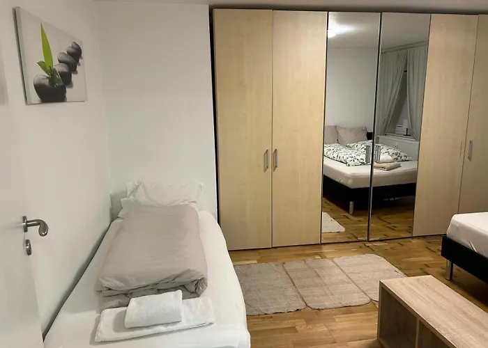 Apartman 3-zimmer-wohnung Mit Terrasse In Zentraler Lage Stuttgart