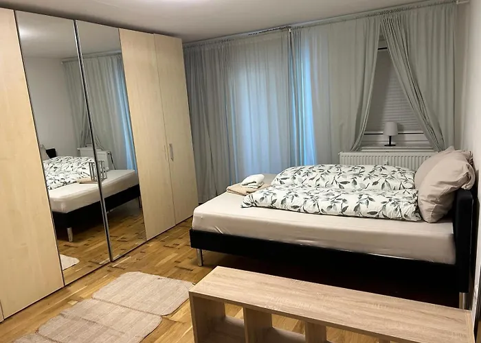 3-zimmer-wohnung Mit Terrasse In Zentraler Lage Apartman