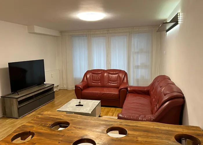 Apartman 3-zimmer-wohnung Mit Terrasse In Zentraler Lage