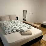 3-zimmer-wohnung Mit Terrasse In Zentraler Lage