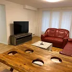 3-zimmer-wohnung Mit Terrasse In Zentraler Lage